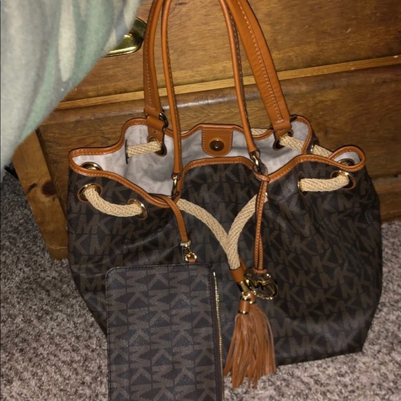 michael kors and wallet - Picture 1 of 8